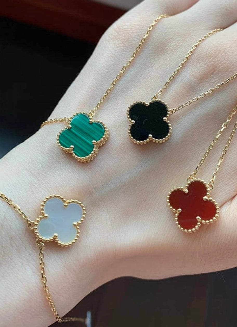 Single Clover Necklace