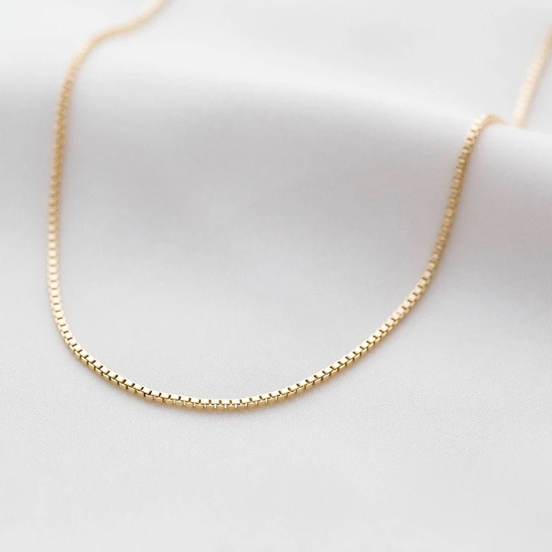 Dainty Box Chain